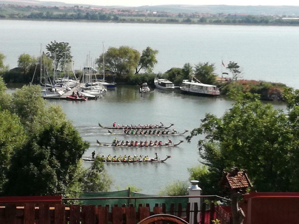 Penzion Nad Jezerem Pavlov Extérieur photo