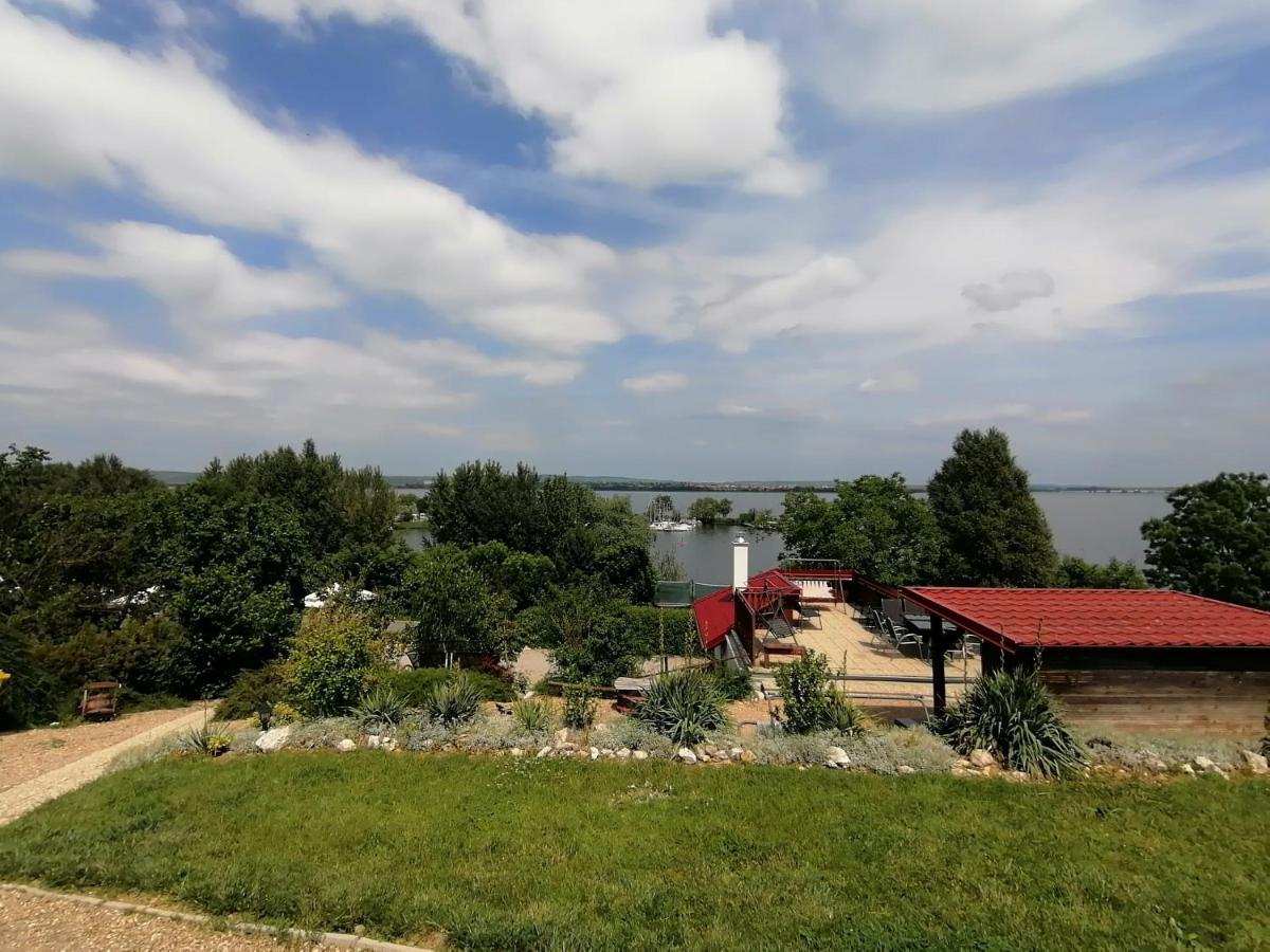 Penzion Nad Jezerem Pavlov Extérieur photo
