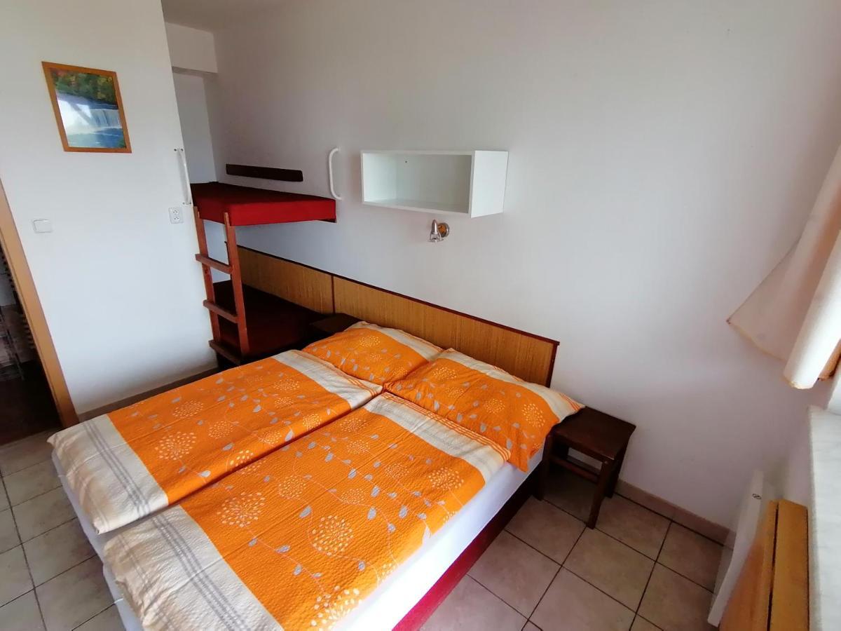 Penzion Nad Jezerem Pavlov Extérieur photo